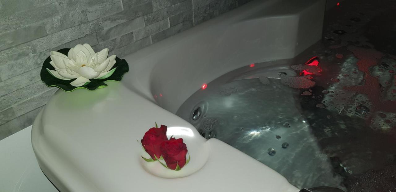 Ô Zen Suite Sanary-sur-Mer Buitenkant foto